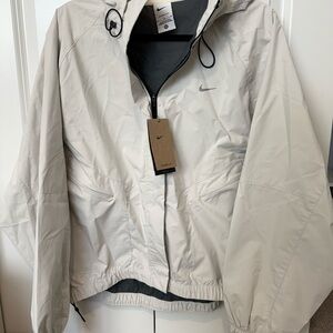 Nike Women's Light Gray Ski Jacket